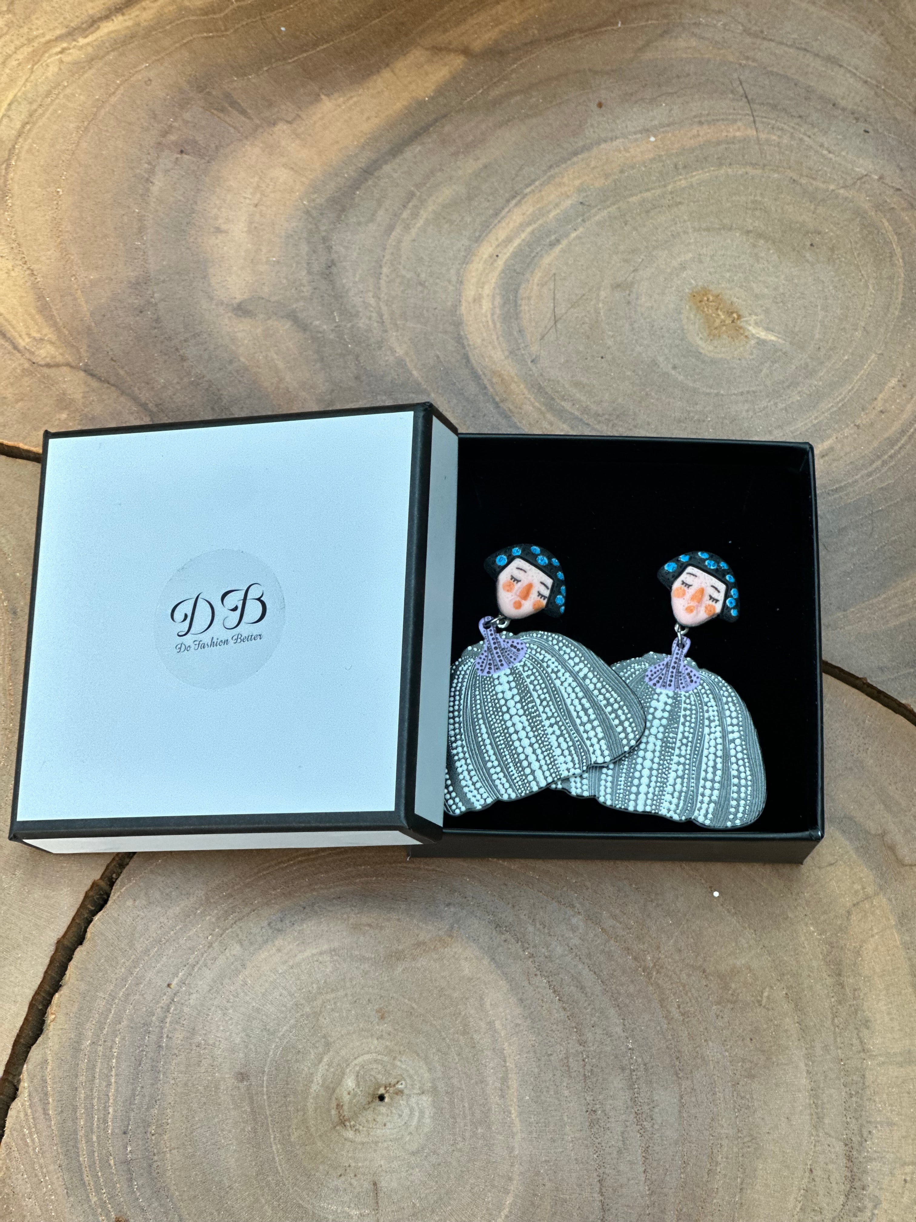 Art Face earrings