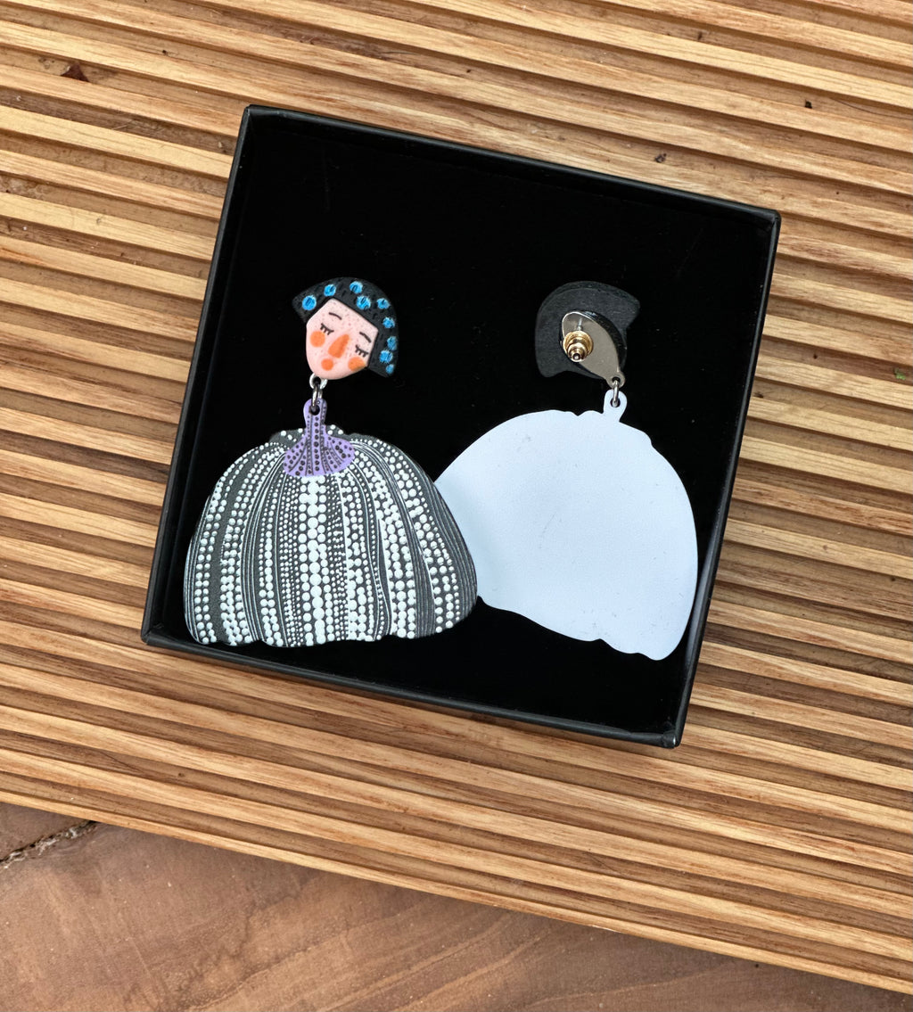 Art Face earrings