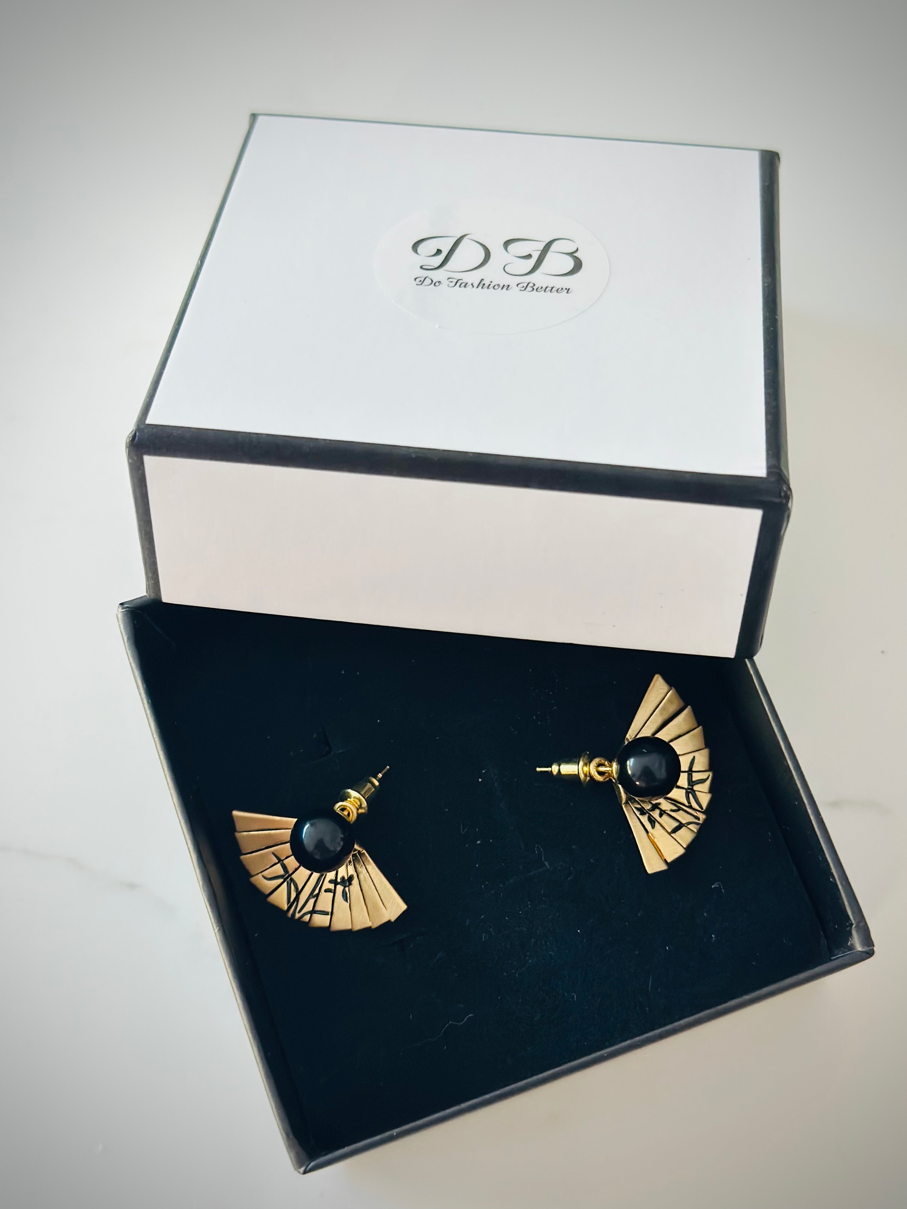 Do Fashion Better golden and black fan earrings