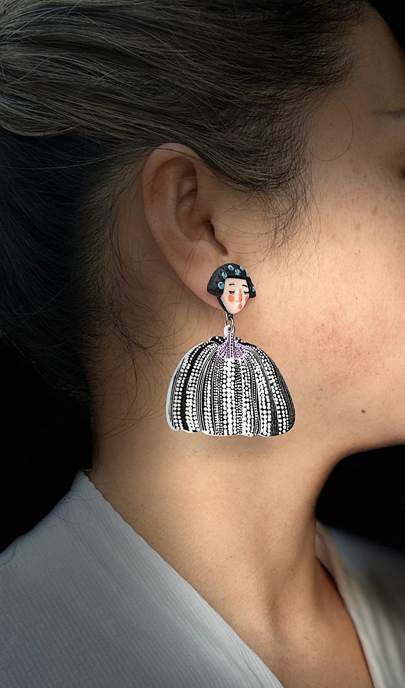 Art Face earrings
